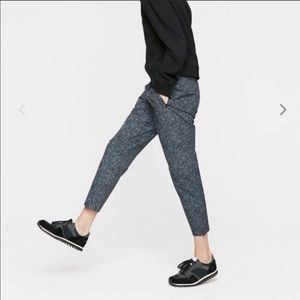 Outdoor voices rec pants in black scratch